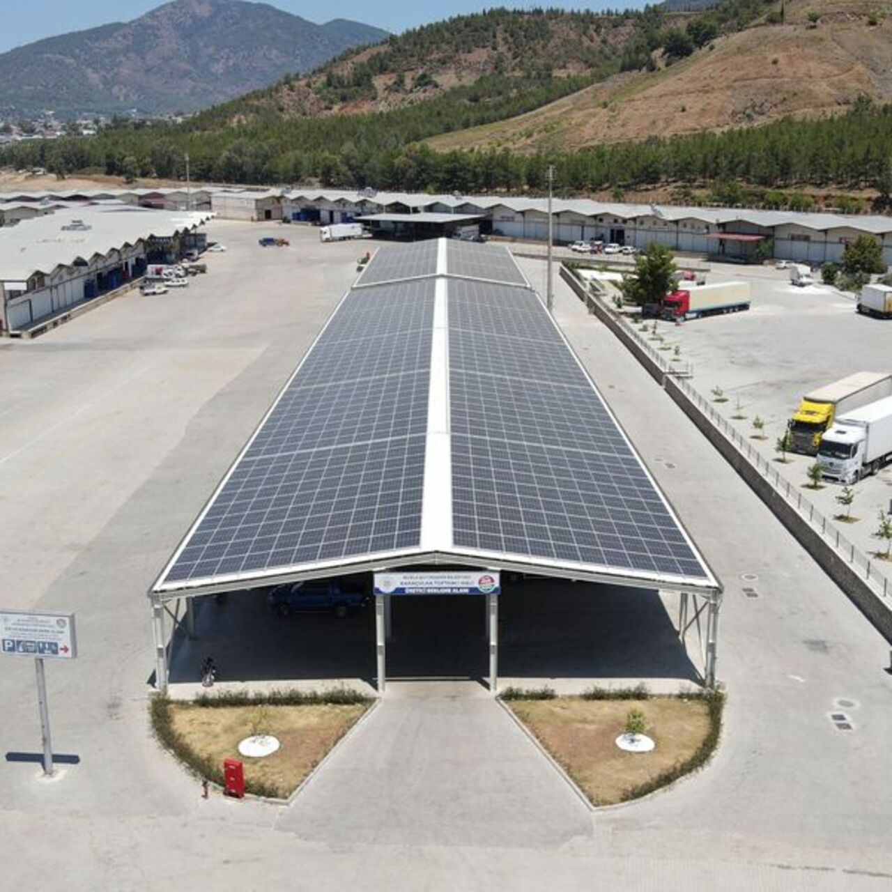 Fethiye'de toptancı hali kendi elektriğini üretecek