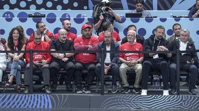 "12 Dev Adam efsanesi uyanıyor"