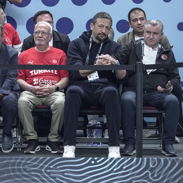 "12 Dev Adam efsanesi uyanıyor"