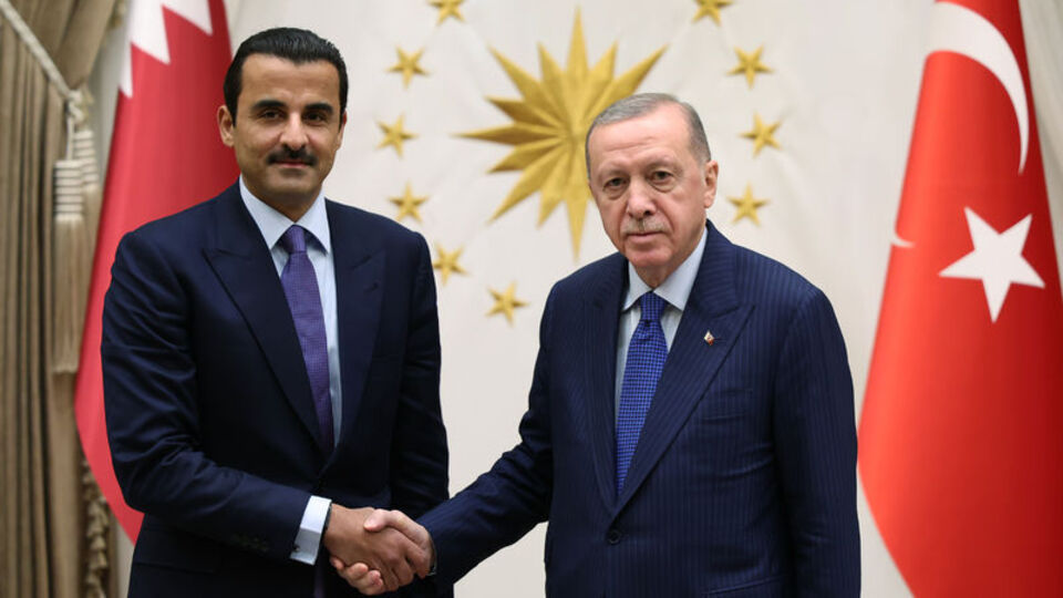 Katar Emiri Al Sani ile görüştü