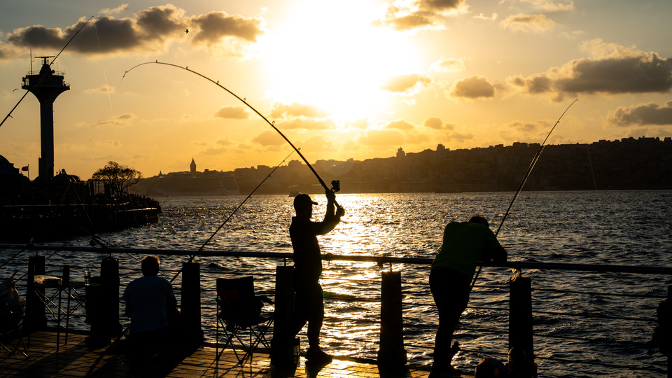 Karadeniz'de yağmur var, Ege ve Akdeniz'de sıcaklıklar artıyor