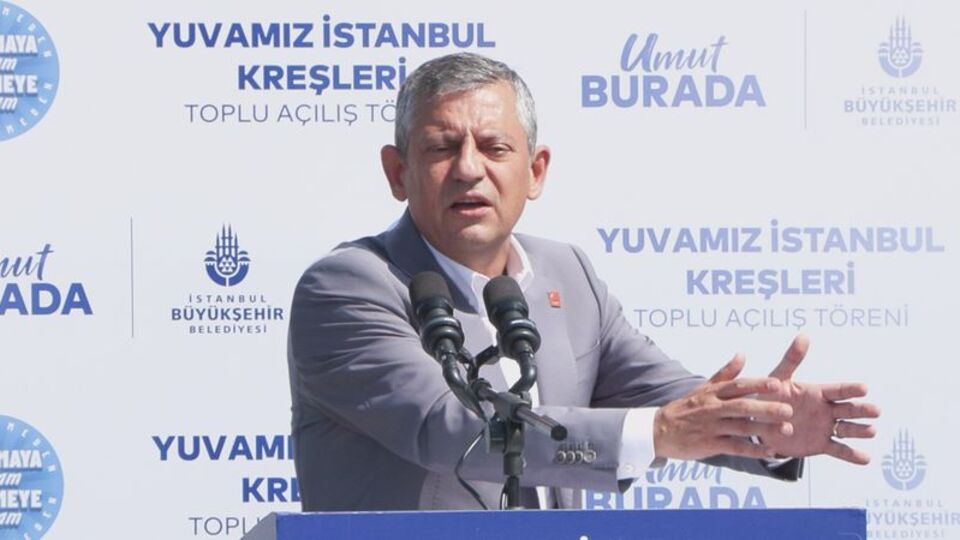 "Hapis de yatsak Özgür Çelik ile yatarız"