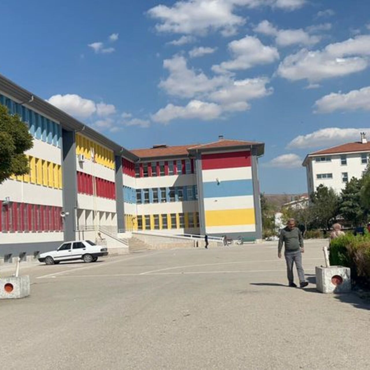 Aksaray’da okul müdürüne saldırı! 
