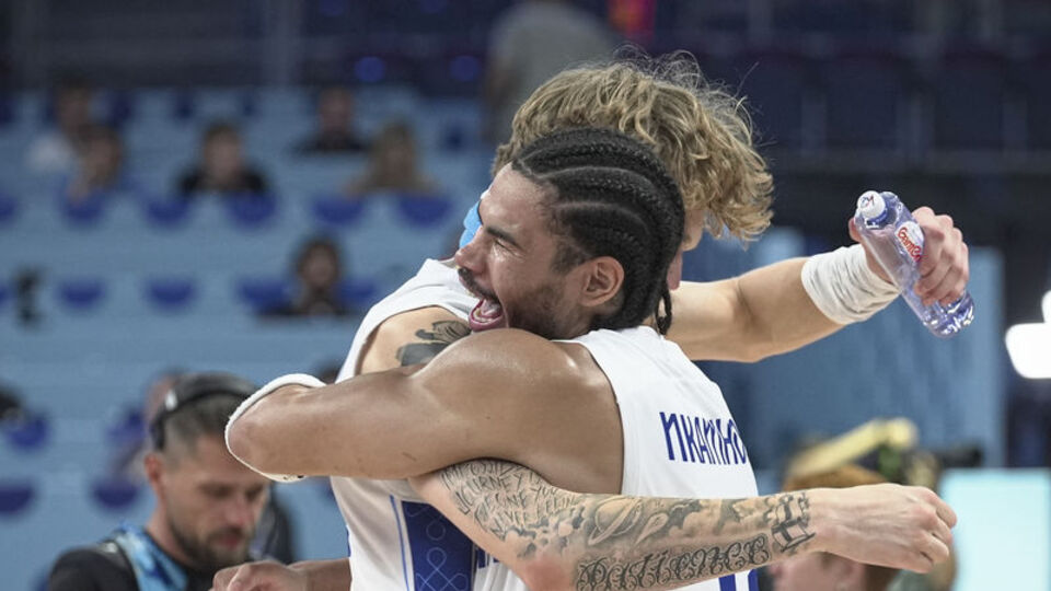 Finlandiya yarı final biletini aldı!