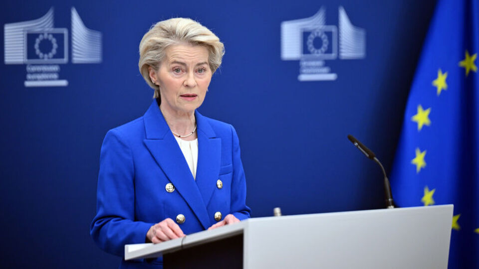 Von der Leyen: Savaş hatları çiziliyor