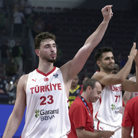 12 Dev Adam tarih yazmak için parkede!