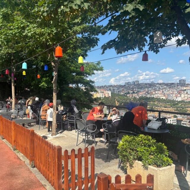 Kağıthane'de annelere indirimli menü uygulaması