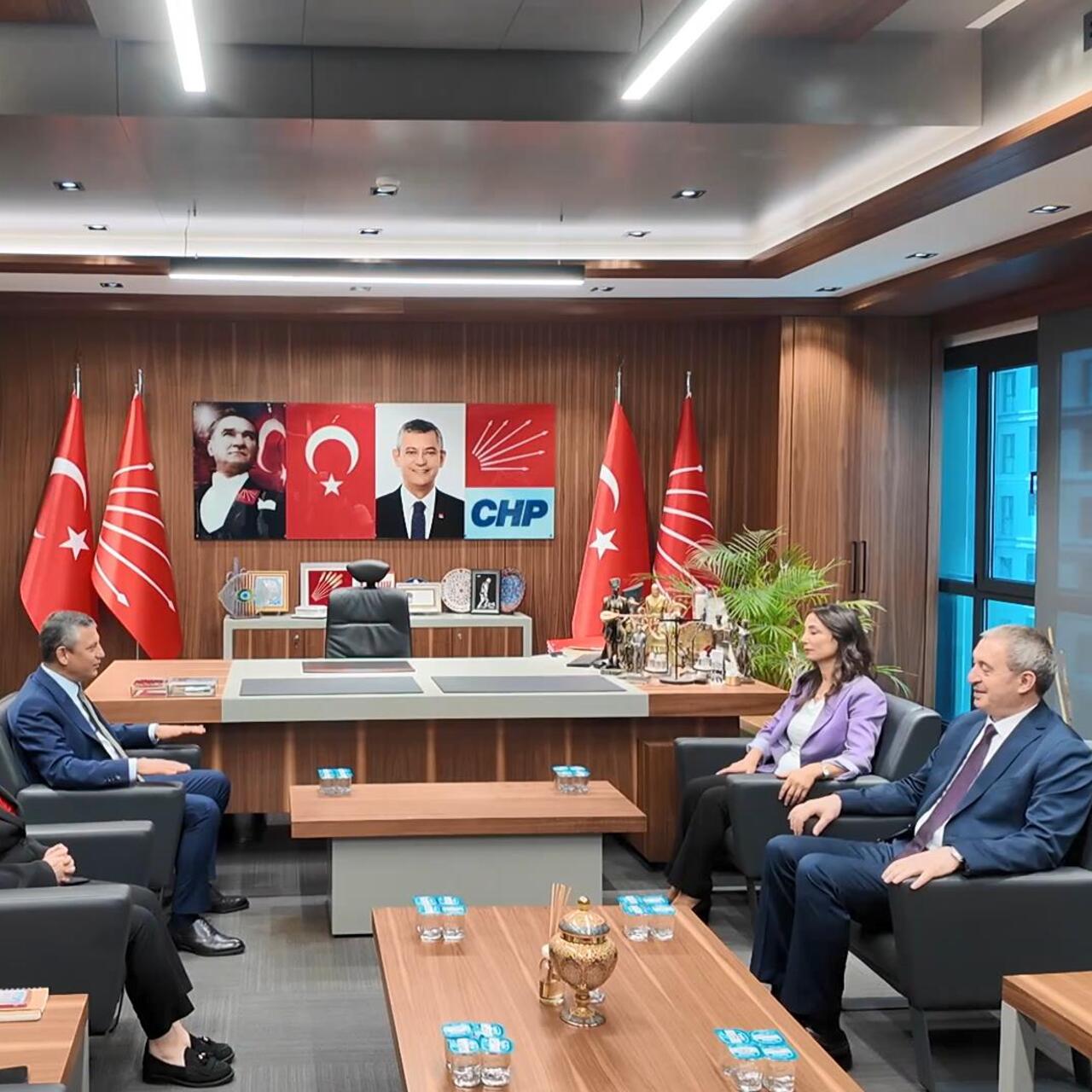 DEM Parti'den Özgür Özel'e ziyaret | Detaylı Analiz