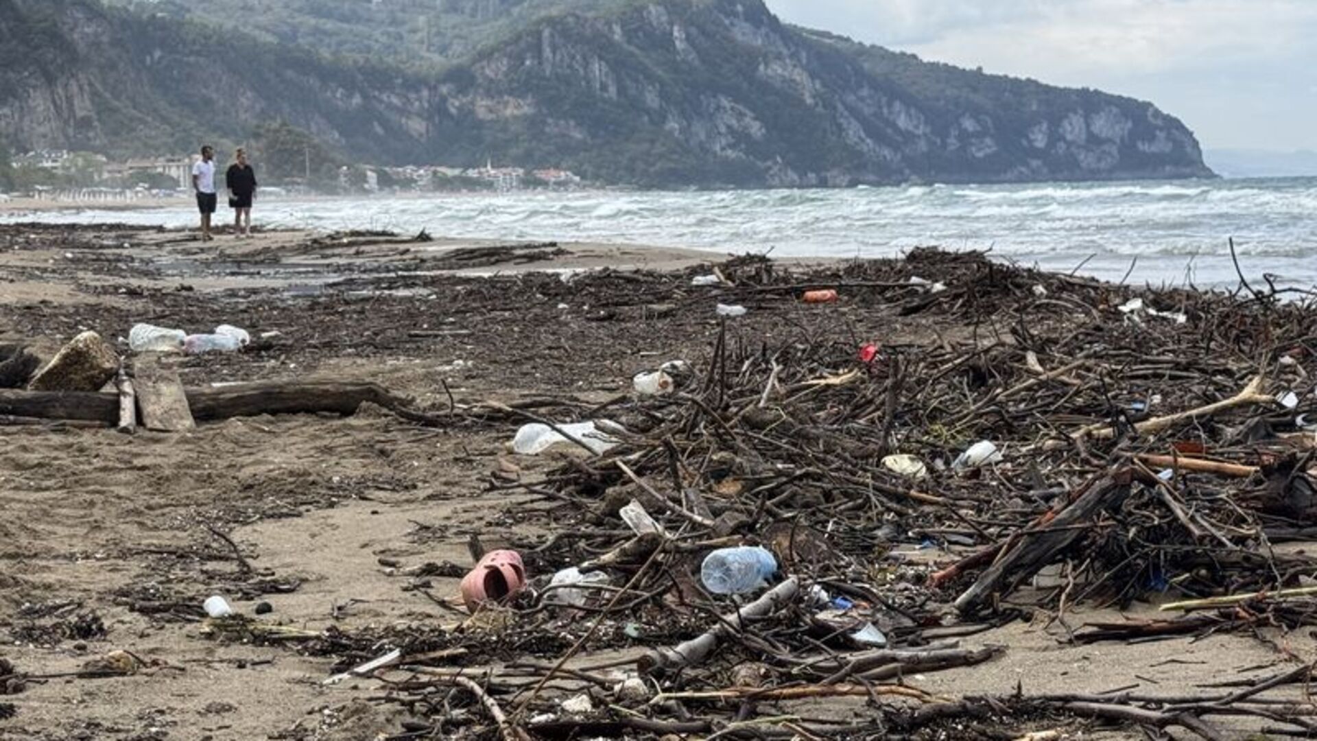 İnkumu sahilinde kirlilik | Son dakika haberleri