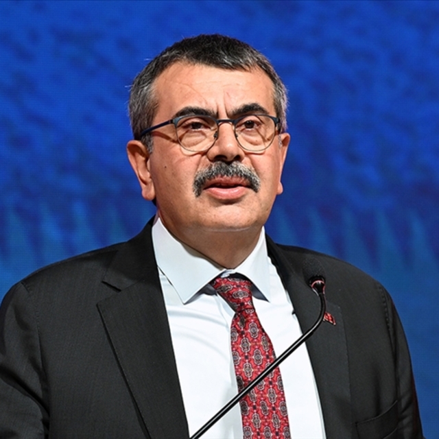 Bakan Tekin'den OECD paylaşımı
