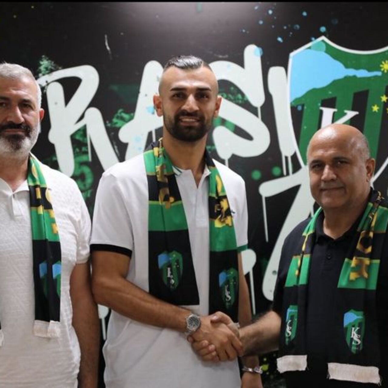 Serdar Dursun resmen Kocaelispor'da!
