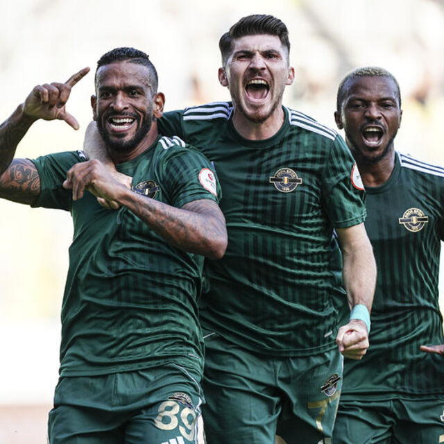 Esenler Erokspor sahasında rahat kazandı!