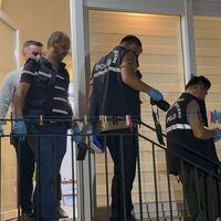 Eski eşini eşarbıyla boğdu