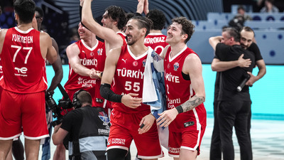 Süper Lig ekipleri, 12 Dev Adam'ı kutladı!