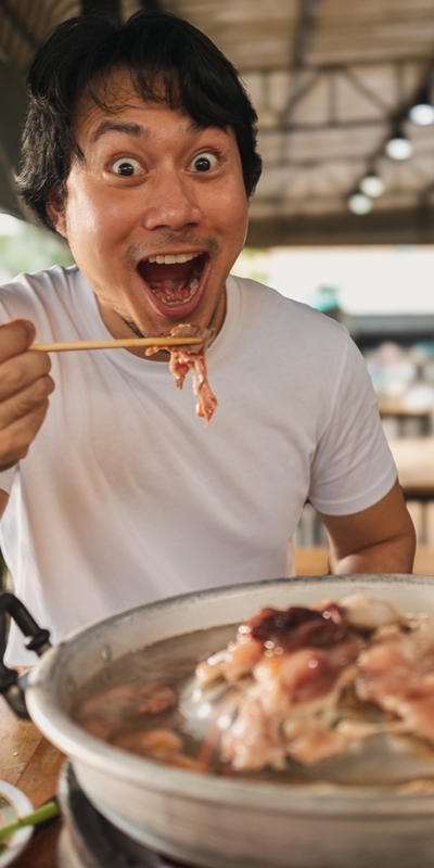 Neden yemekleri çubukla yiyiyorlar?