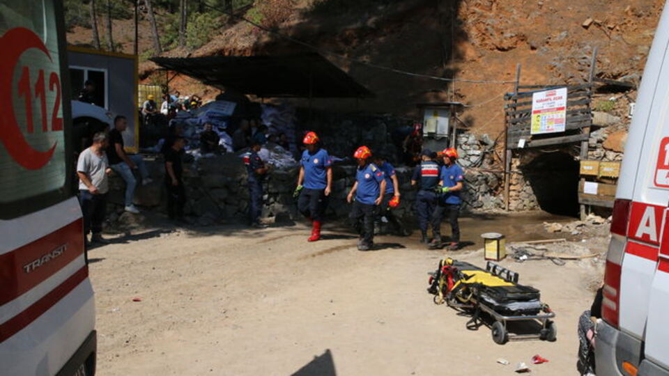 İşçilerden biri kurtarıldı! Nefes kesen bekleyiş!