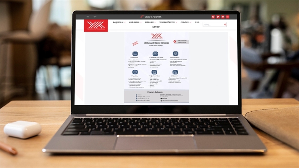 YÖK'ün Veri Analizi Okulu'na başvuru sayısı 130 bini aştı