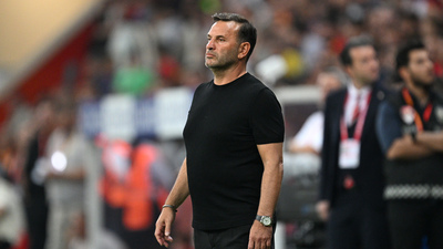 Okan Buruk'tan Osimhen açıklaması!