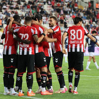 Sivasspor tek attı üç aldı!