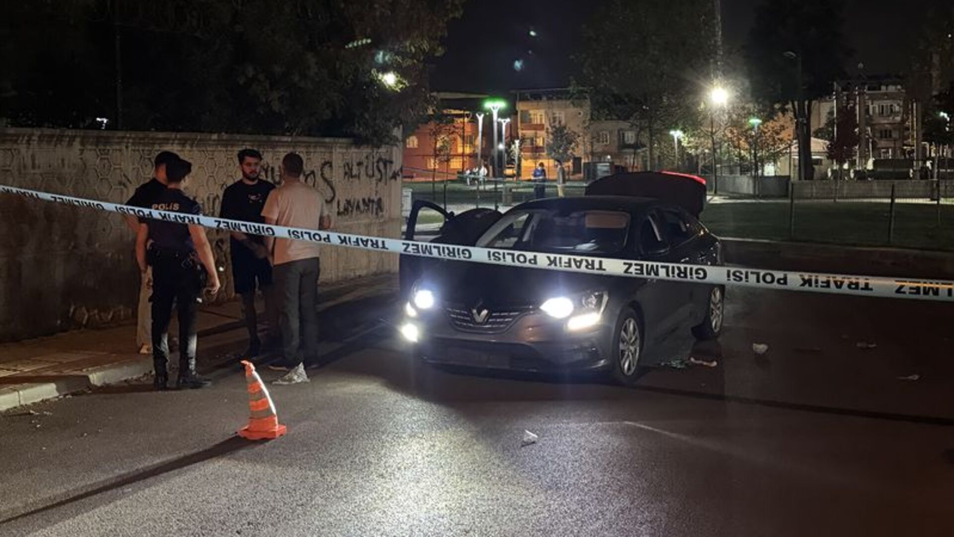 Bursa'da Silahlı Kavgada Kanlı Hesaplaşma: Bir Kişi Ağır Yaralandı!