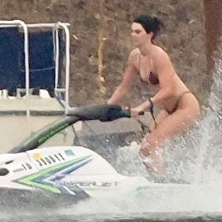 Jet ski şovu