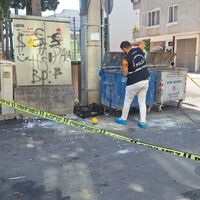 Akılalmaz ölüm! Çöp atarken yere düştü!