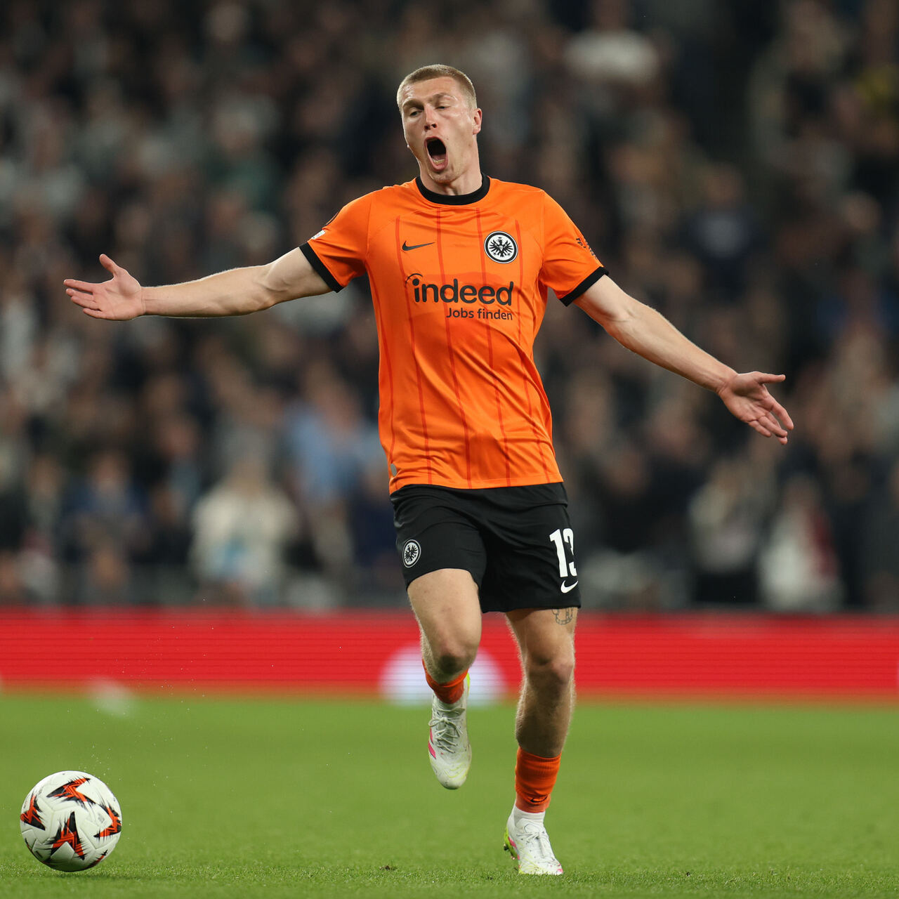 Frankfurt açıkladı: Galatasaray maçında yok!