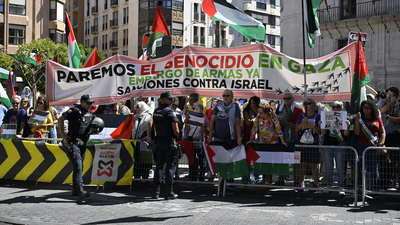 İspanya Bisiklet Turu protestolar nedeniyle durduruldu!