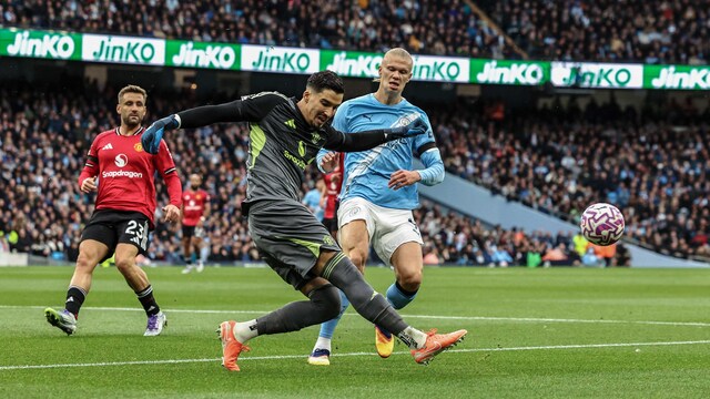 Manchester derbisinde City farkı!