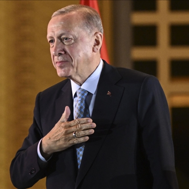 Cumhurbaşkanı Erdoğan'dan 12 Dev Adam'a tebrik