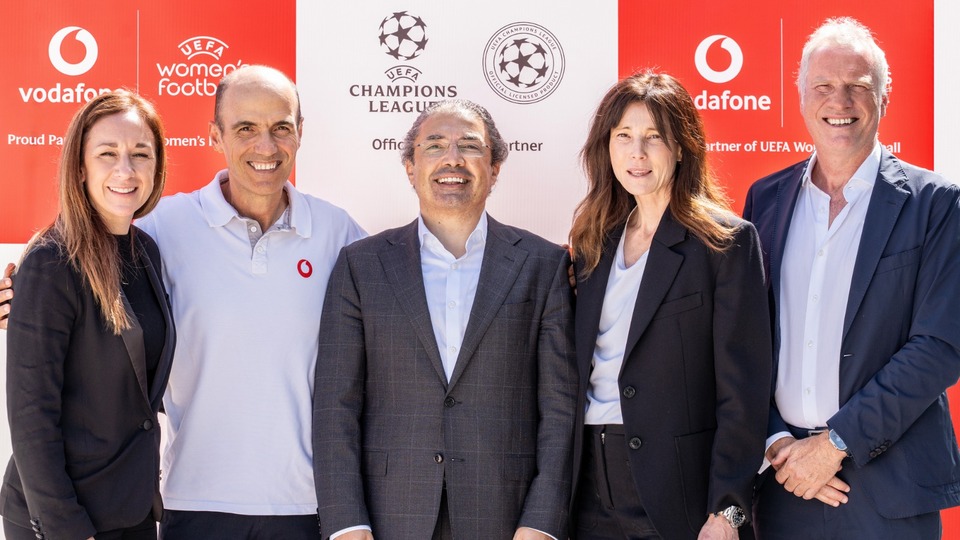 Vodafone, Şampiyonlar Ligi ve UEFA kadın futbolunun sponsoru oldu