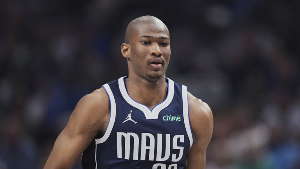 Anadolu Efes, Kai Jones'u açıkladı!