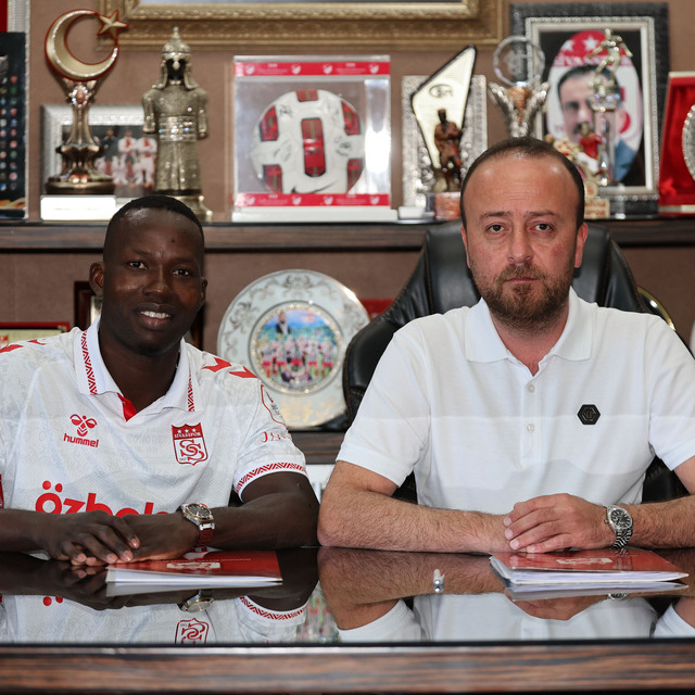Sivasspor, Aly Malle ile imzaladı!