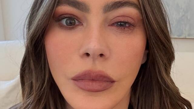 Emmy yerine acil servise gitti