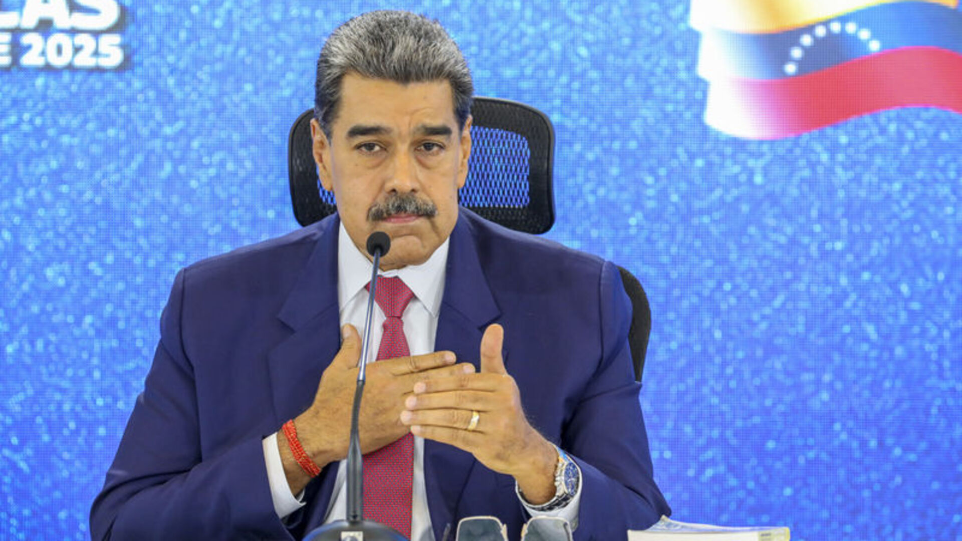 Venezuela Lideri Maduro'dan Çarpıcı Açıklama: 'Silahlı Mücadeleye Hazırız'