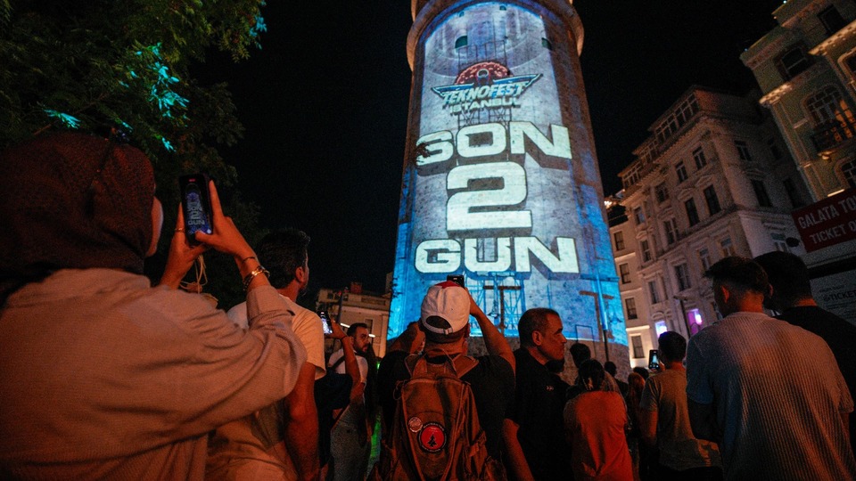 Galata Kulesi TEKNOFEST'in ışığıyla parladı