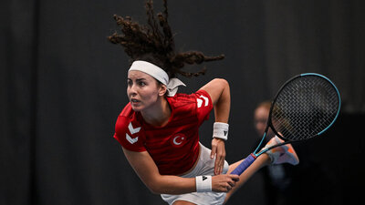 Ayla Aksu ikinci tura yükseldi!