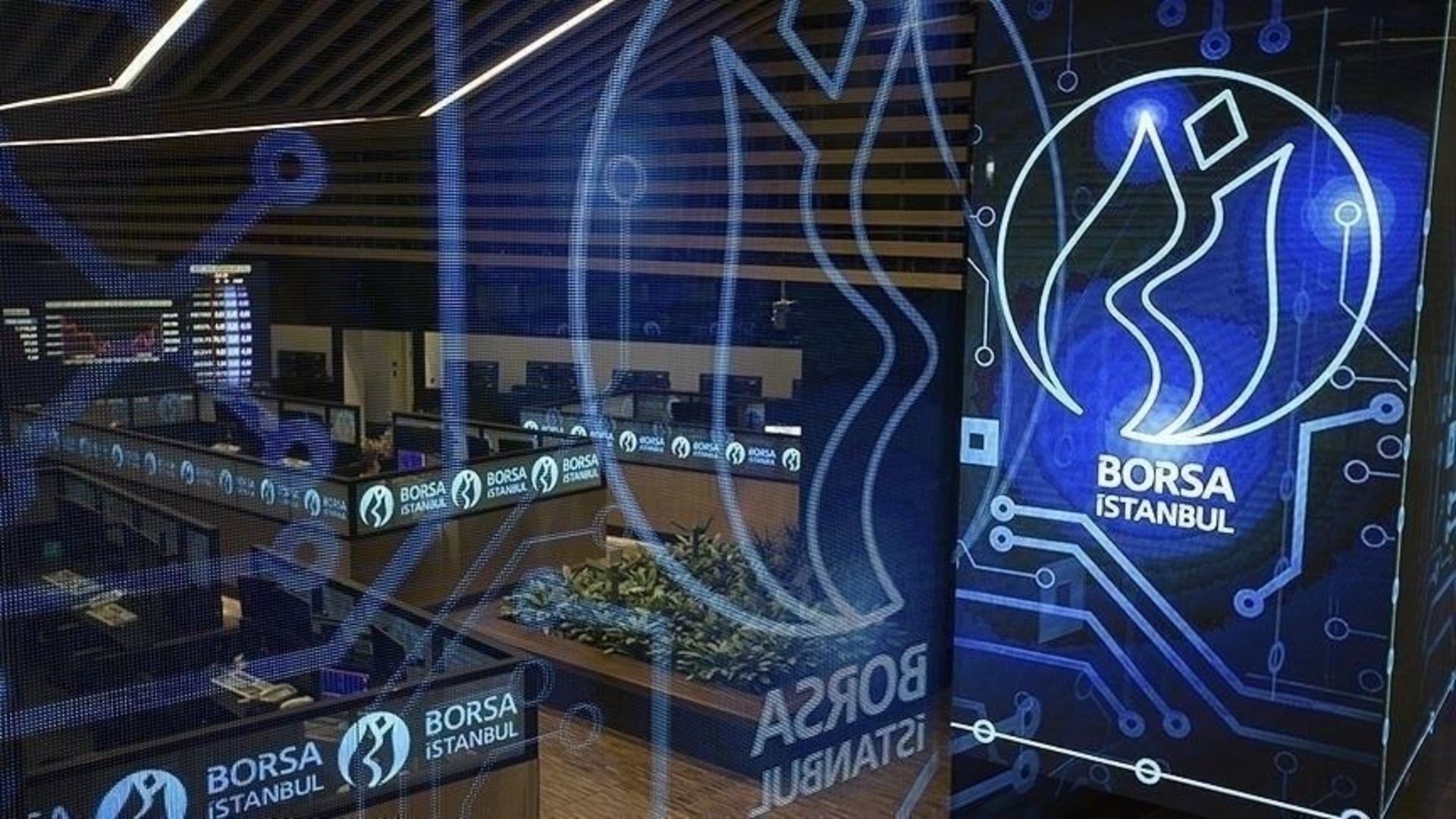 Borsa İstanbul'da Fırtına Gibi Gün: Endeksi 7.700'ü Aştı!
