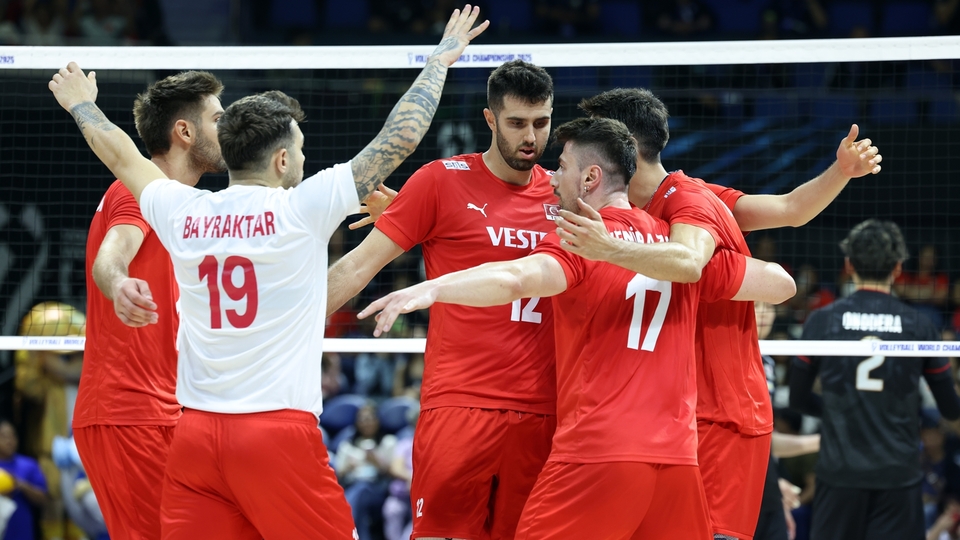 Filenin Efeleri namağlup son 16'da!