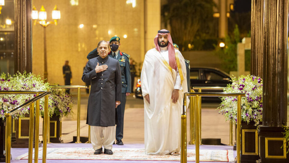 Suudi Arabistan ile Pakistan savunma anlaşmasına vardı