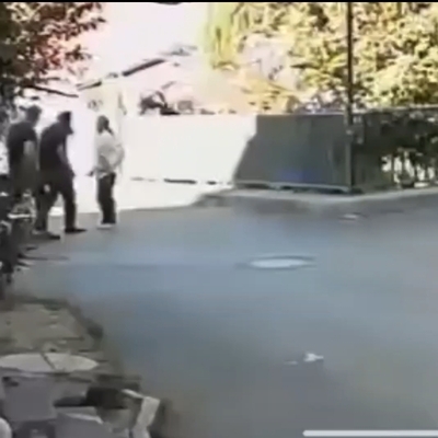 Trafik magandası evi bastı, anneyi darp etti!