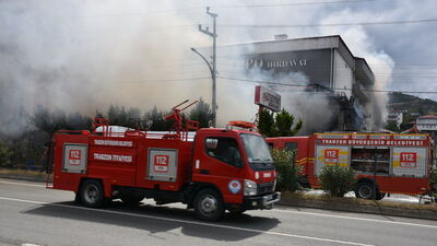 Alışveriş merkezinde yangın çıktı