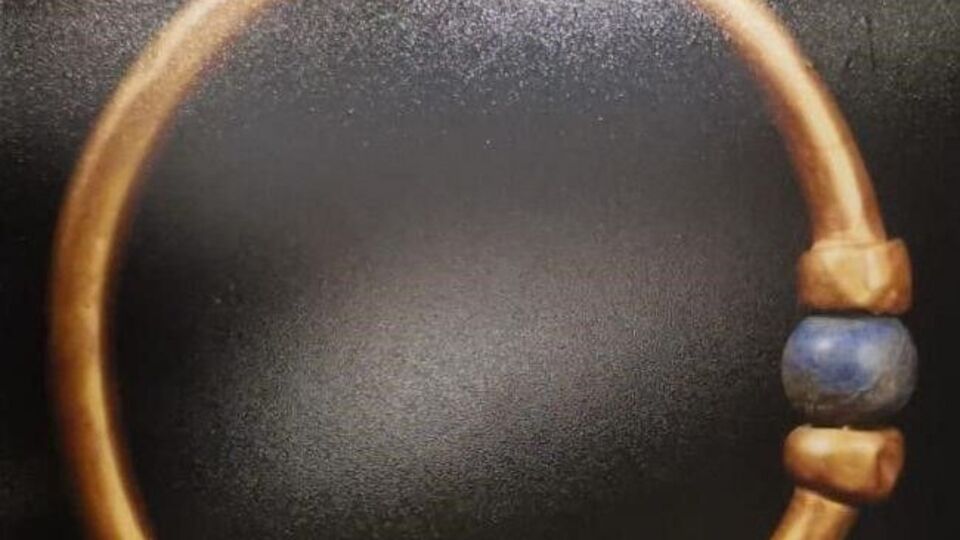 Üç bin yıllık bileziği eritmişler!