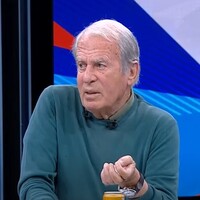 "Galatasaray geçen senenin önünde futbol oynamıyor!"