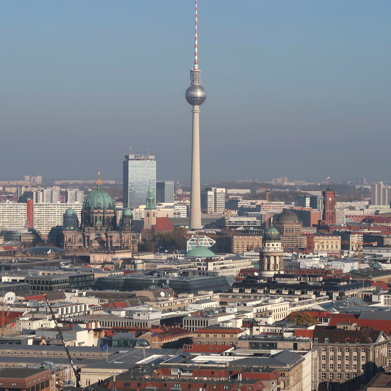 Berlin'de 10 bin kişi 80 yıllık bomba nedeniyle tahliye edildi
