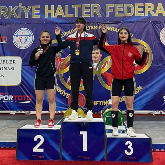 Yağmur Melek Şahin'den gümüş madalya