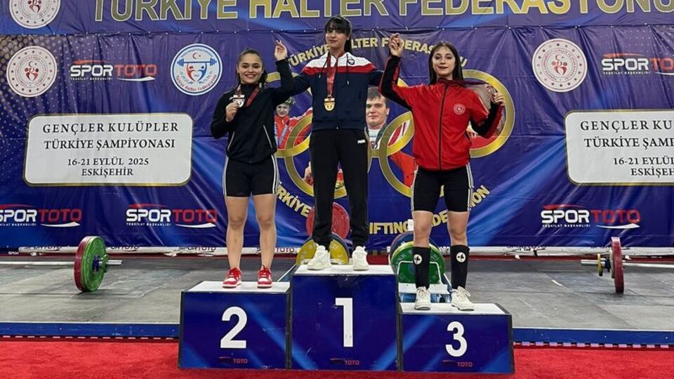 Yağmur Melek Şahin'den gümüş madalya