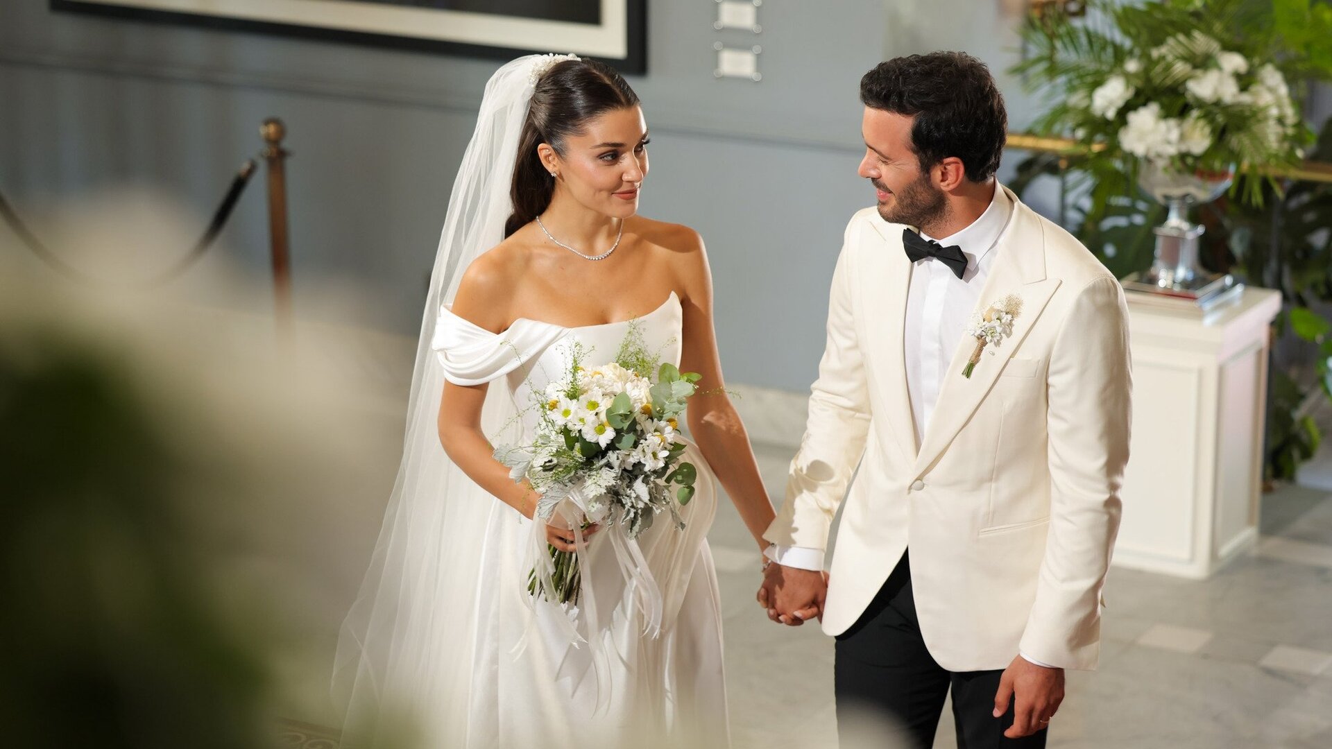 Aşk ve Gözyaşı Dizisi Konusu ve Oyuncu Kadrosu: ATV'nin Yeni Gözdesi!