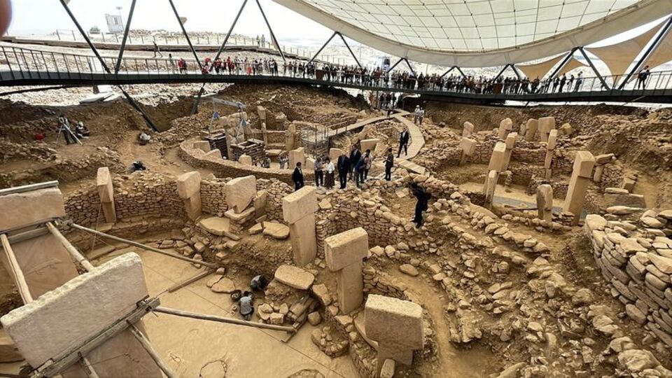Göbeklitepe'de insan heykeli bulundu