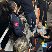 Üsküdar'da yolcu teknesi ile yük gemisi çarpıştı